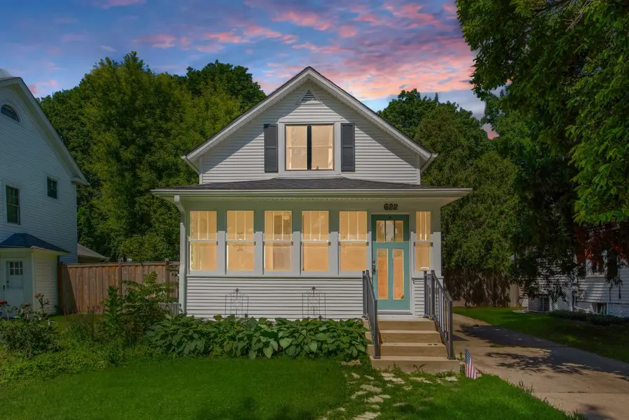 622 Illinois Street, Geneva, IL 60134 - #2