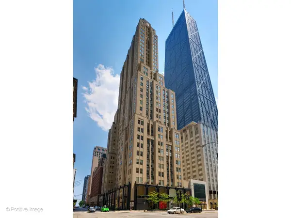 159 E Walton Place #8G, Chicago, IL 60611