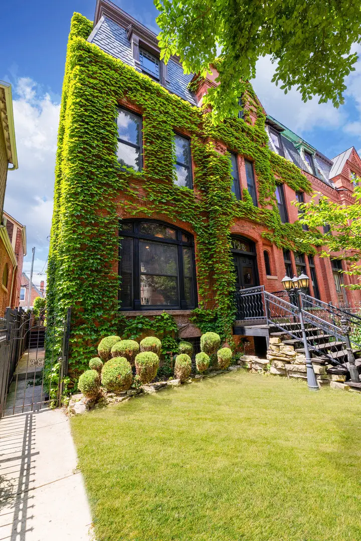4126 S Lake Park Avenue, Chicago, IL 60653 - #1