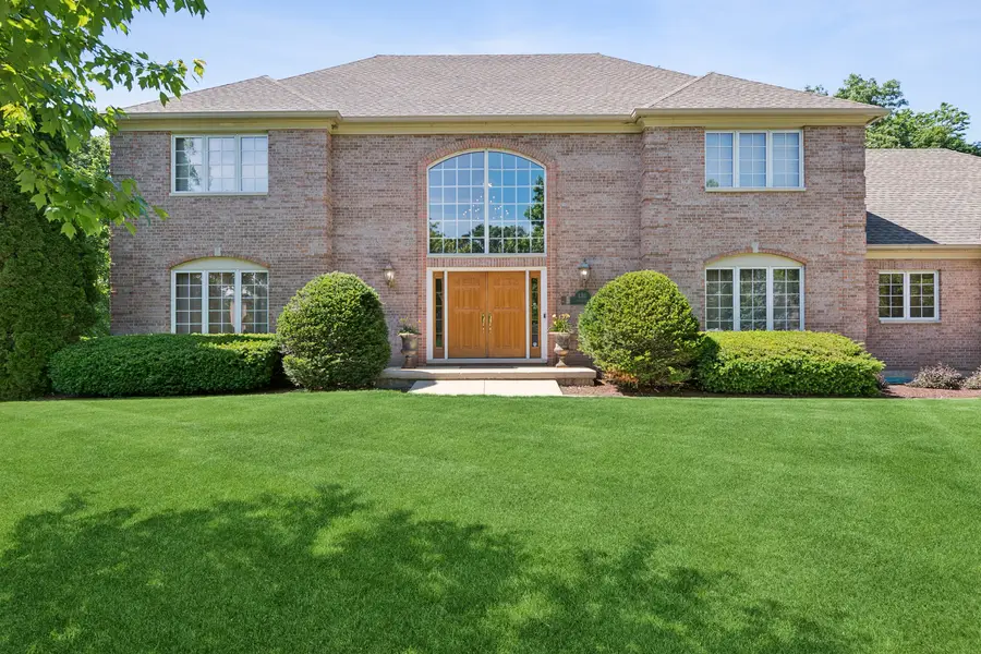 130 N Buckingham Drive, Sugar Grove, IL 60554 - #2