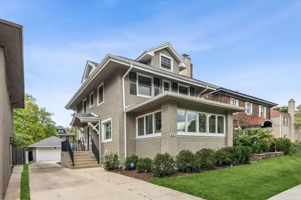 843 N East Avenue, Oak Park, IL 60302