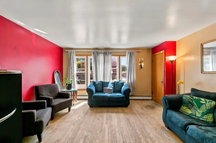 6842 S Campbell Avenue, Chicago, IL 60629 - #3