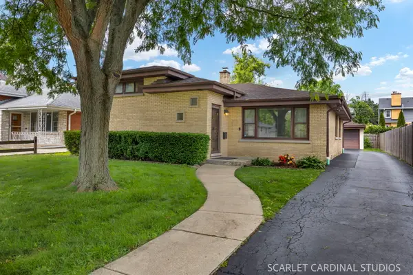 626 S Grant Avenue, Villa Park, IL 60181