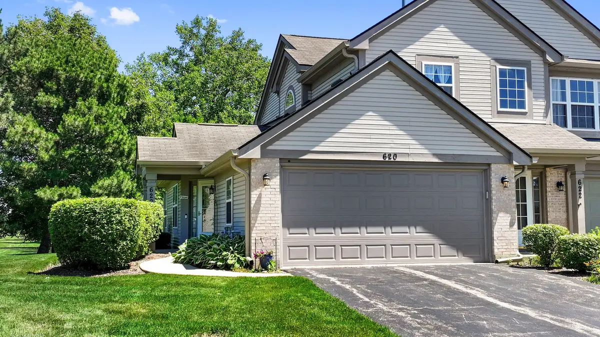 620 Chelsea Court, Elgin, IL 60123 - #1
