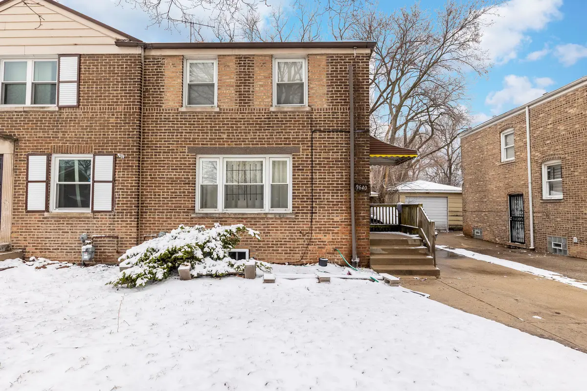 9640 S Hoxie Avenue, Chicago, IL 60617 - #1