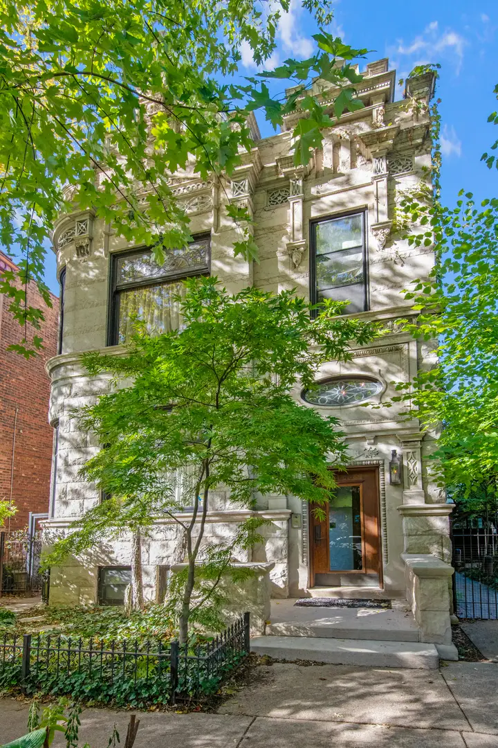 1652 N Leavitt Street, Chicago, IL 60647 - #1
