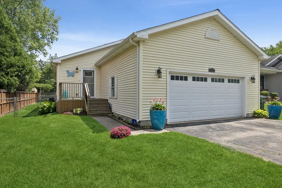 10116 Lund Avenue, Algonquin, IL 60102 - #2