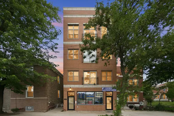 832 W 36th Street #4, Chicago, IL 60609