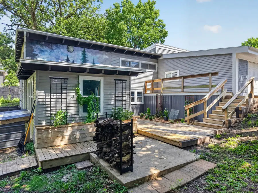 300 Adams Street, Ottawa, IL 61350 - #2