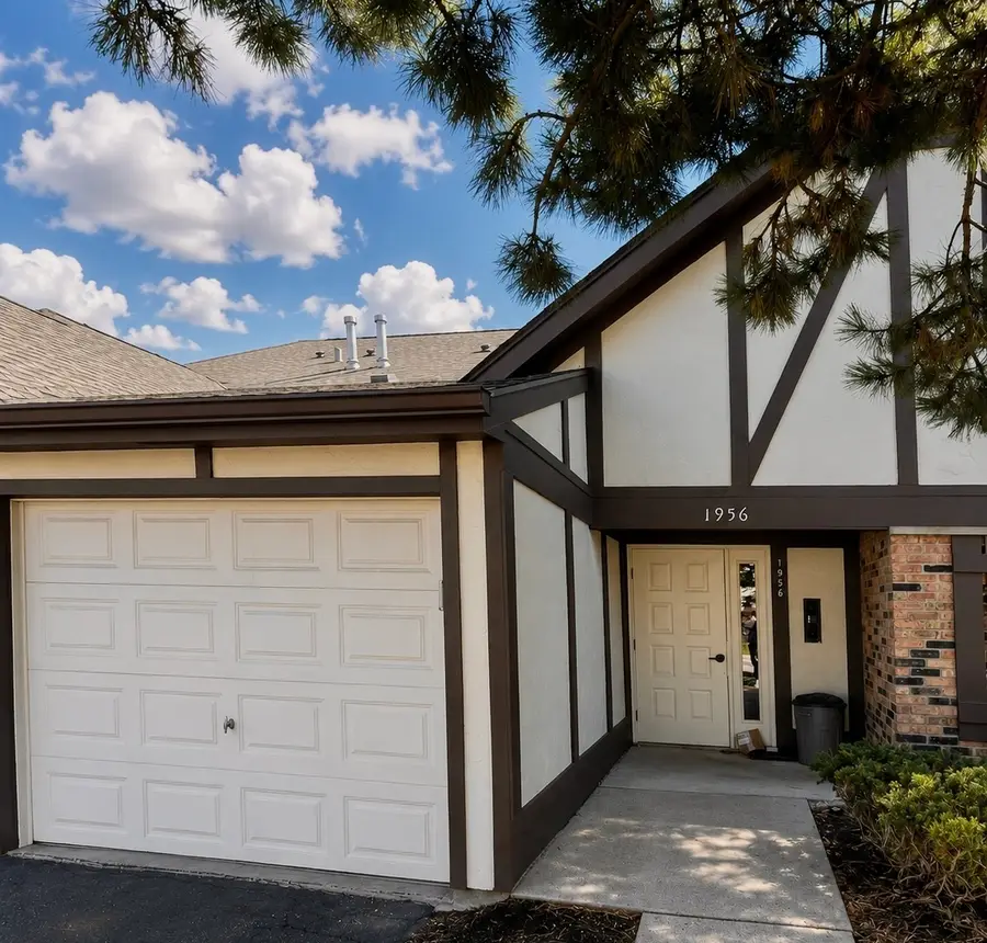 1956 N Hidden Creek Circle #3, Palatine, IL 60074 - #2