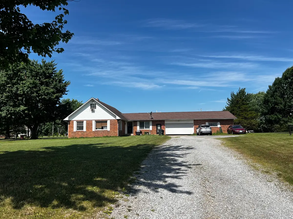 10585 N Il Highway 142 Highway, Mount Vernon, IL 62864 - #1