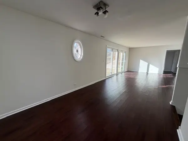 745 Regina Court #745, Woodstock, IL 60098