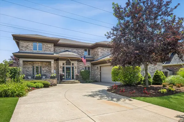 10741 Chaucer Drive, Willow Springs, IL 60480