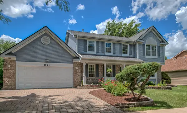 1094 Oak Wood Drive, Carol Stream, IL 60188