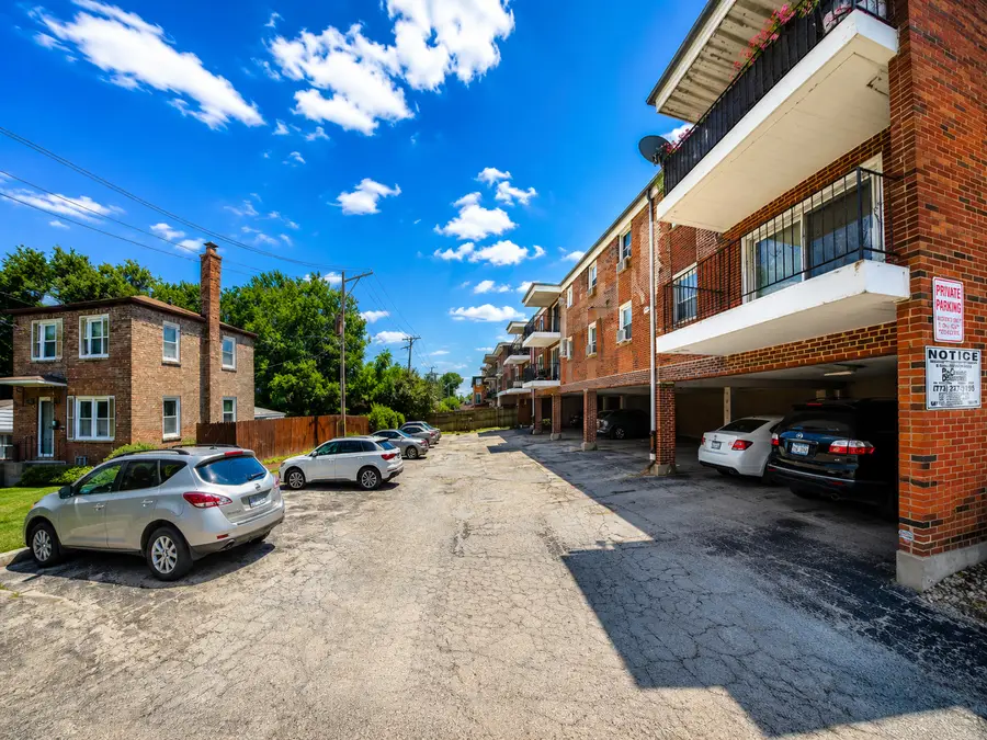 9721 S Cicero Avenue #3E, Oak Lawn, IL 60453 - #2