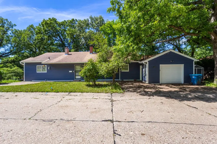 1218 20th Ave Way, East Moline, IL 61244 - #3