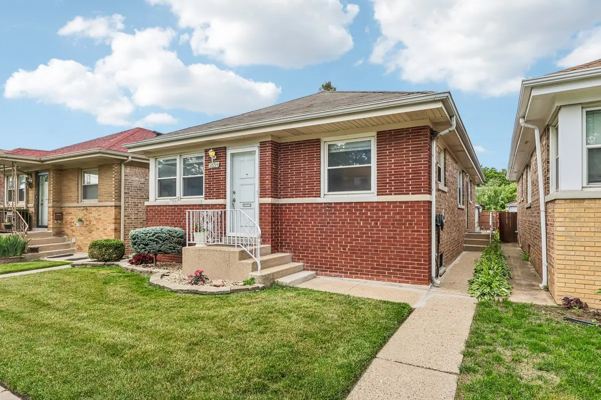 2654 W Catalpa Avenue, Chicago, IL 60625 - #1