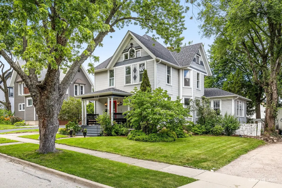 206 Oregon Avenue, West Dundee, IL 60118 - #1