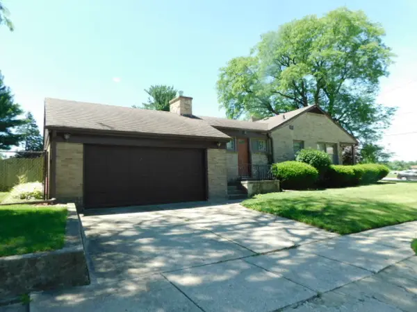 1421 Parkview Avenue, Rockford, IL 61107