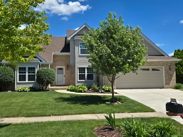 26233 W Leslie Drive, Channahon, IL 60410