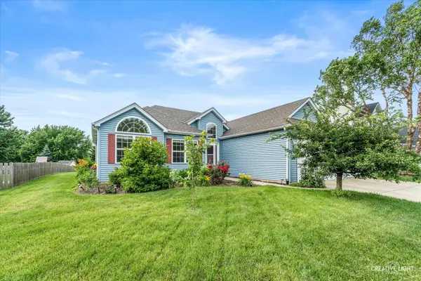 2233 Meadowview Lane, Yorkville, IL 60560