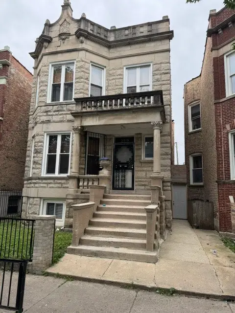 3919 W Monroe Street, Chicago, IL 60624 - #1
