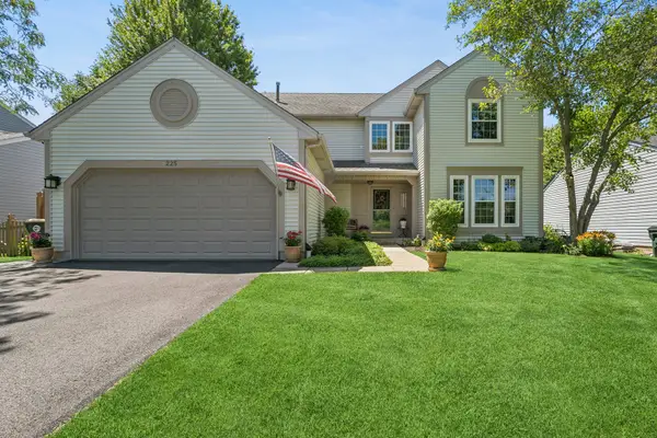 225 E Brittany Lane, Hainesville, IL 60030