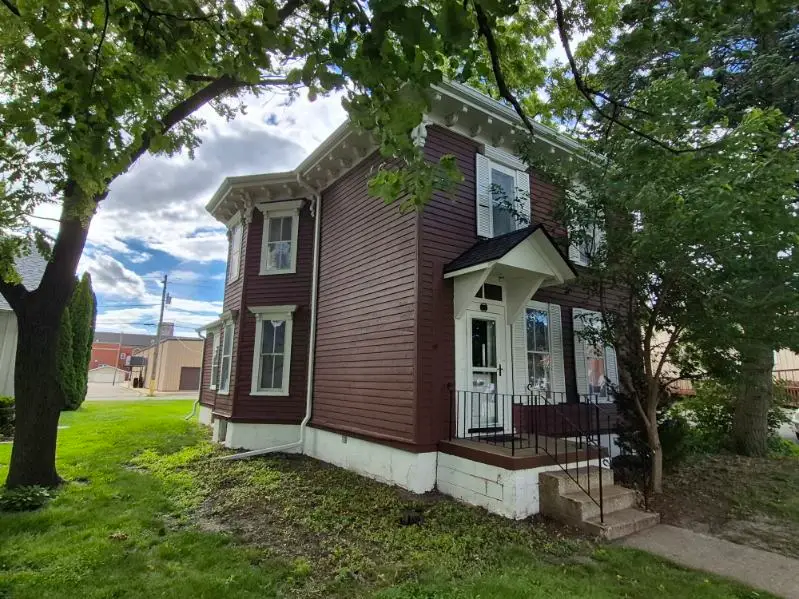 117 S Chestnut Street, Kewanee, IL 61443 - #2