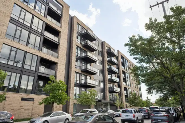 1701 W Webster Avenue #601, Chicago, IL 60614