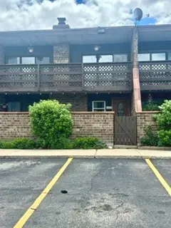 1103 Kenneth Circle, Elgin, IL 60120