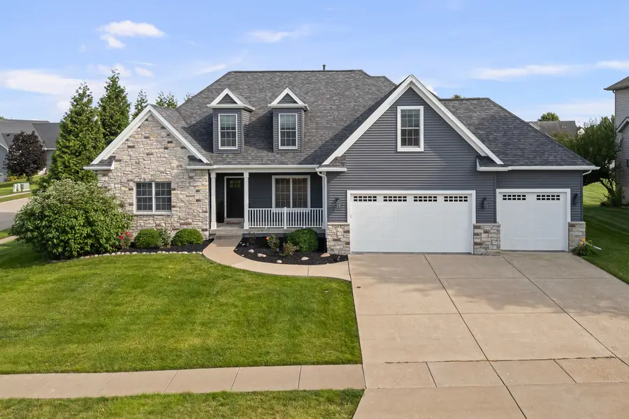 5089 Wyndham Court, Bettendorf, IA 52722 - #2