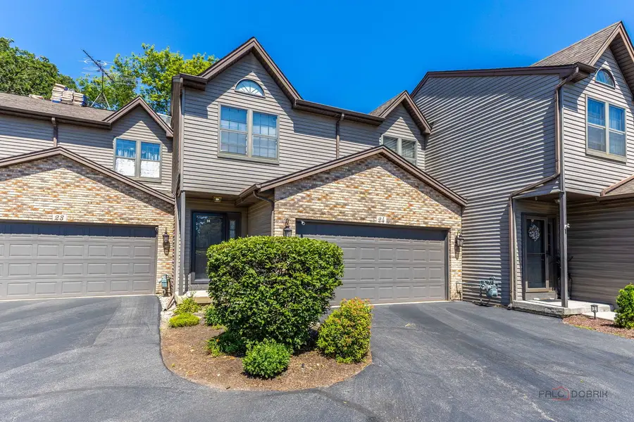 24 Garden Crescent Court, Elgin, IL 60123 - #2