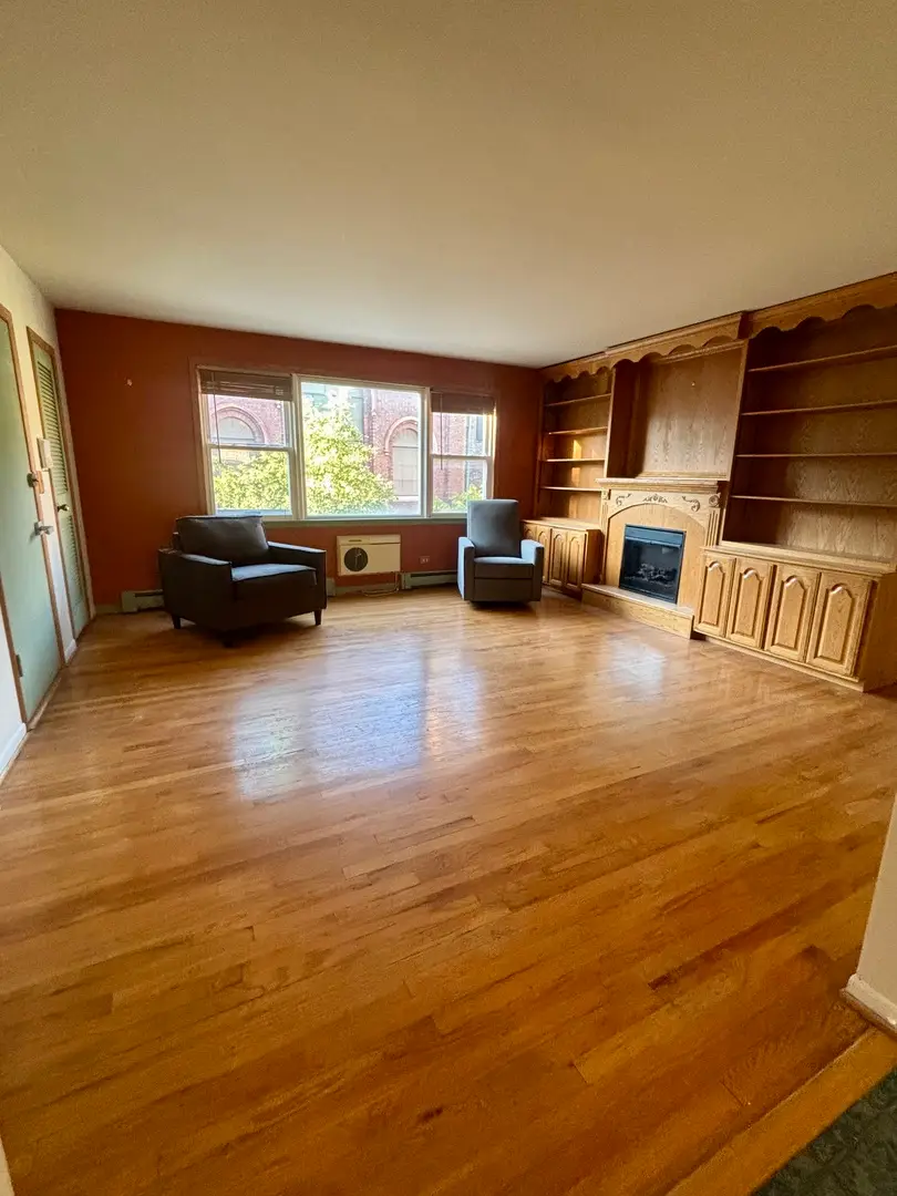 6921 N Ashland Boulevard #2B, Chicago, IL 60626 - #2