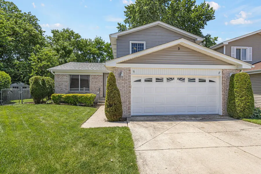 5 Oriole Court, Woodridge, IL 60517 - #2