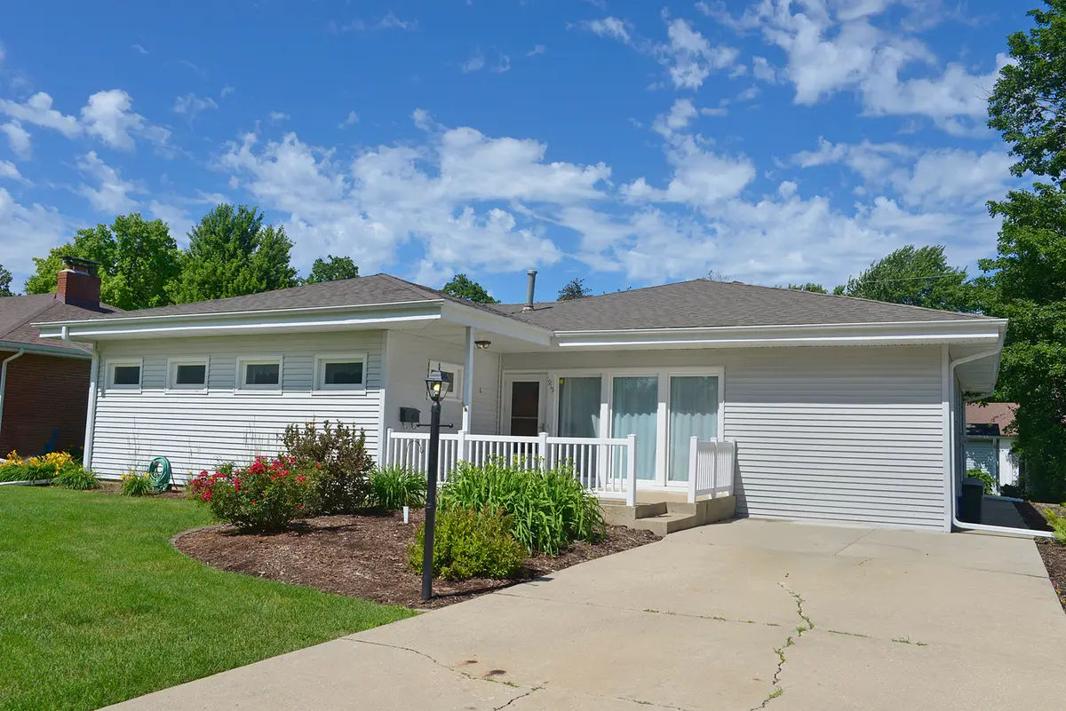 915 Adams Street, Ottawa, IL 61350 - #1