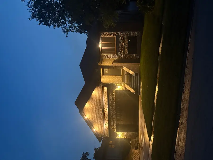 9432 S 82 Court, Hickory Hills, IL 60457 - #2
