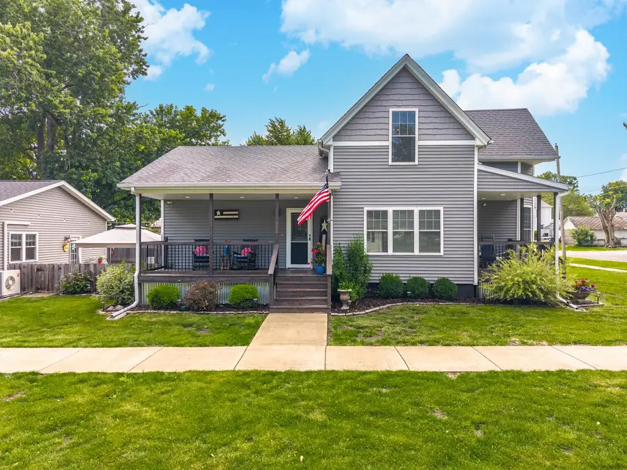 101 E 4th Street, El Paso, IL 61738 - #2