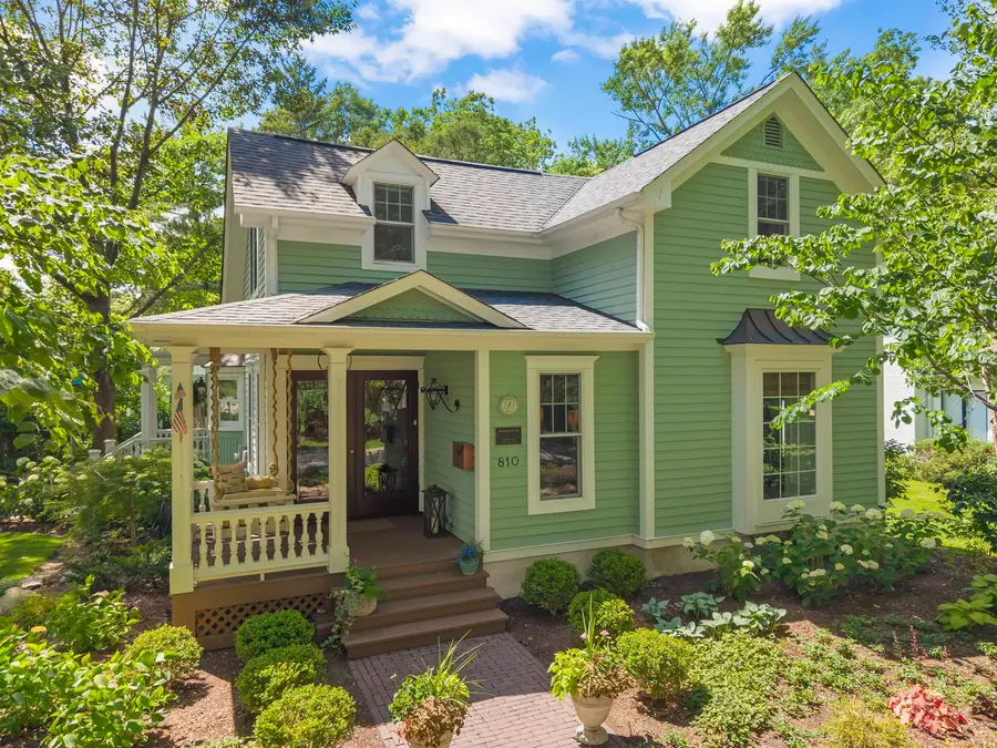 810 Dow Avenue, Geneva, IL 60134 - #2