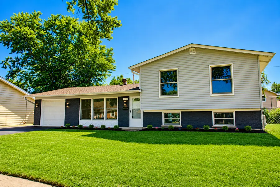7777 Ramsgate Circle S, Hanover Park, IL 60133 - #2