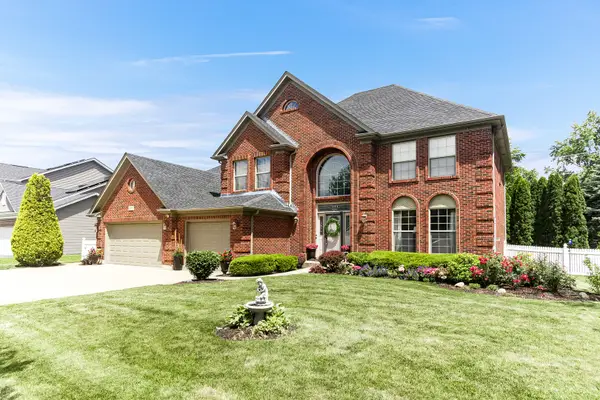 16305 Riverwood Drive, Plainfield, IL 60586