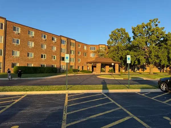 1375 Rebecca Drive #302, Hoffman Estates, IL 60169