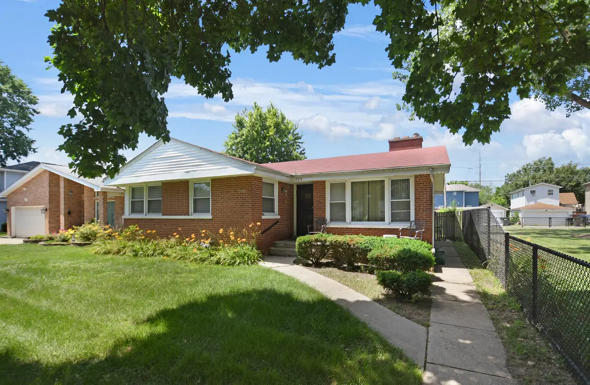 124 Sawyer Avenue, La Grange, IL 60525 - #1