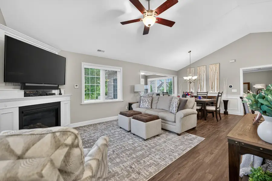 2045 Somerset Lane #2045, Sycamore, IL 60178 - #2