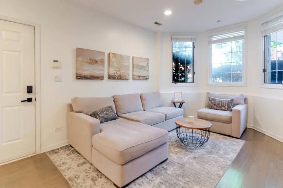 1352 W Hubbard Street #1, Chicago, IL 60642 - #3