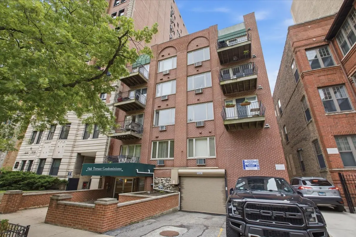 435 W Oakdale Avenue #4F, Chicago, IL 60657 - #1