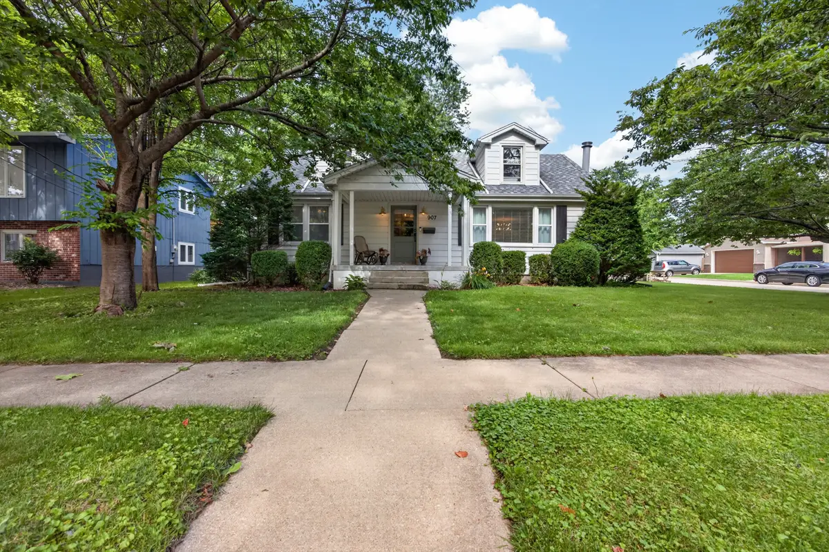907 N Oak Street, Normal, IL 61761 - #1