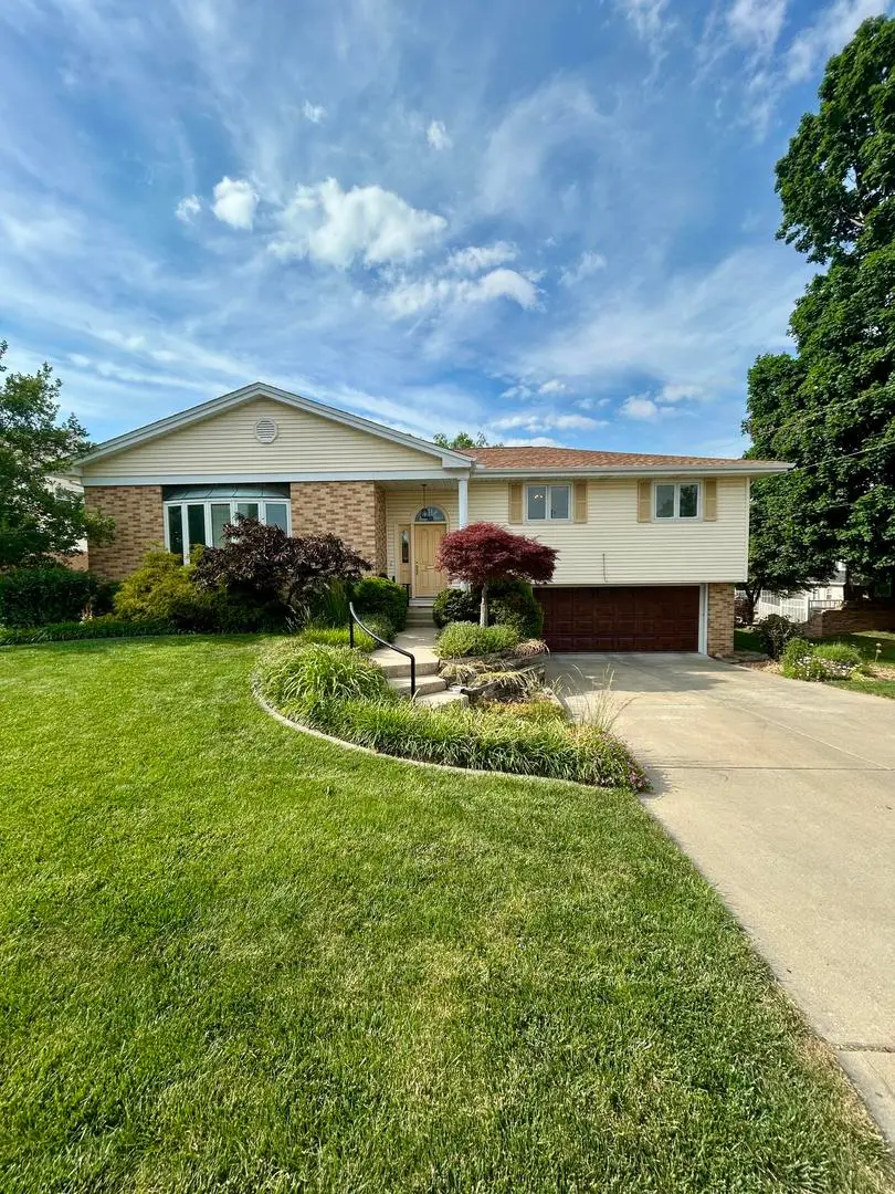 672 W Karen Drive, Decatur, IL 62526 - #1
