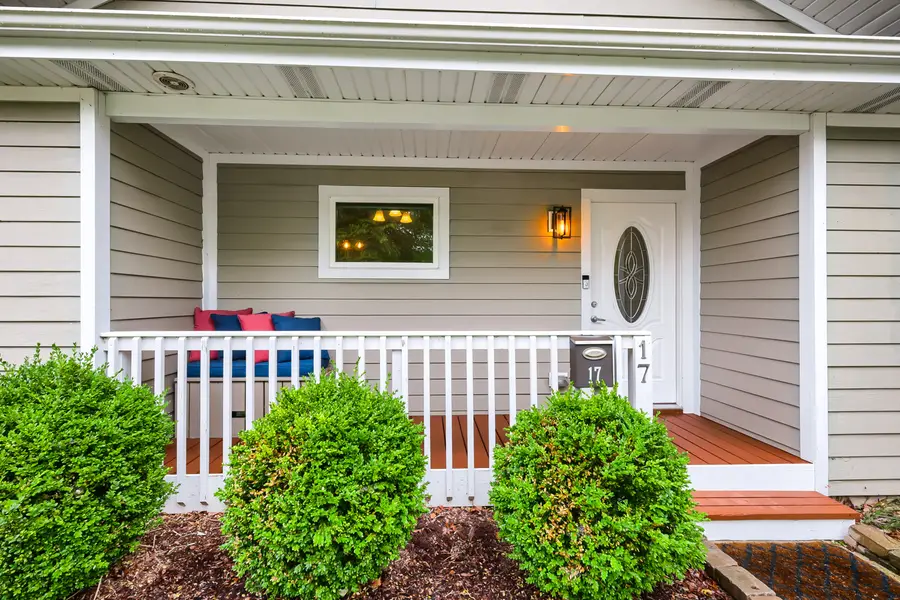 17 Willow Street, Algonquin, IL 60102 - #2