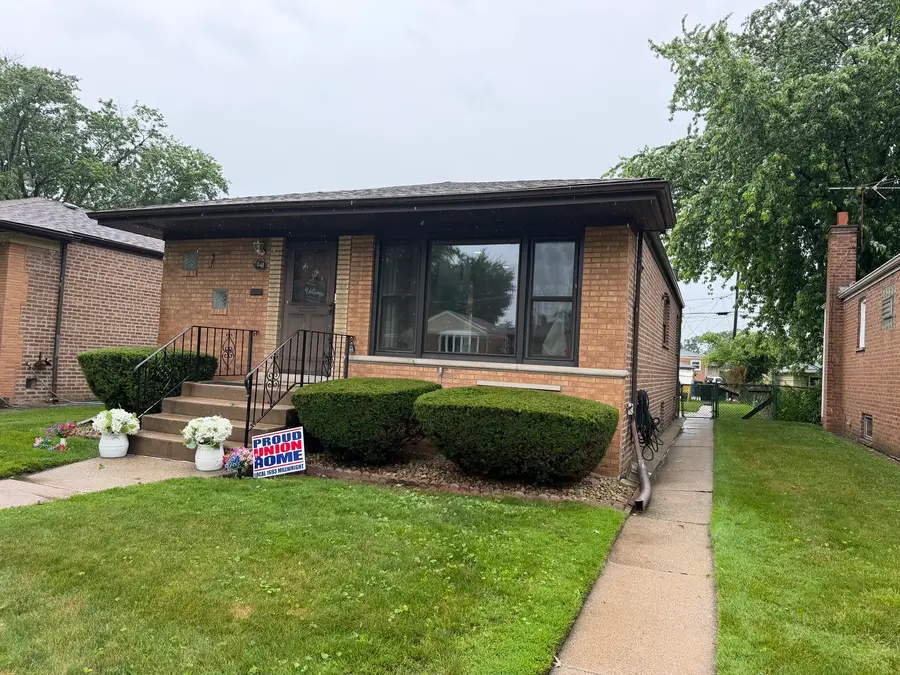 9848 S Muskegon Avenue, Chicago, IL 60617 - #2