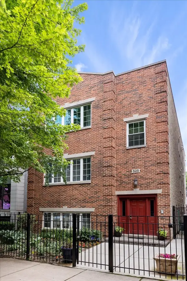 525 N Claremont Avenue #3, Chicago, IL 60612